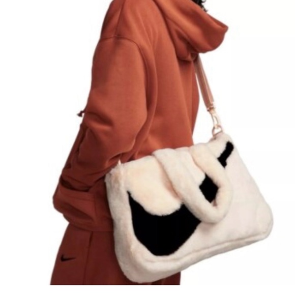 Nike Handbags - BAG NIKE SPORTSWEAR WOMEN'S FAUX FUR TOTE
